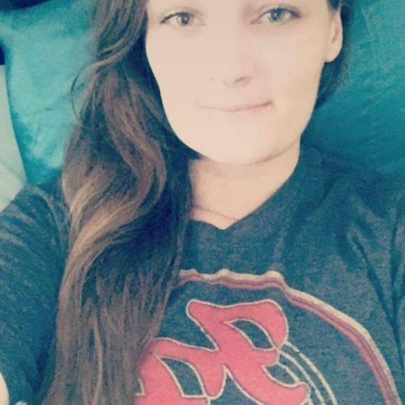 The reason for my closet & a peek into my 🌍 - Picture 9 of 16